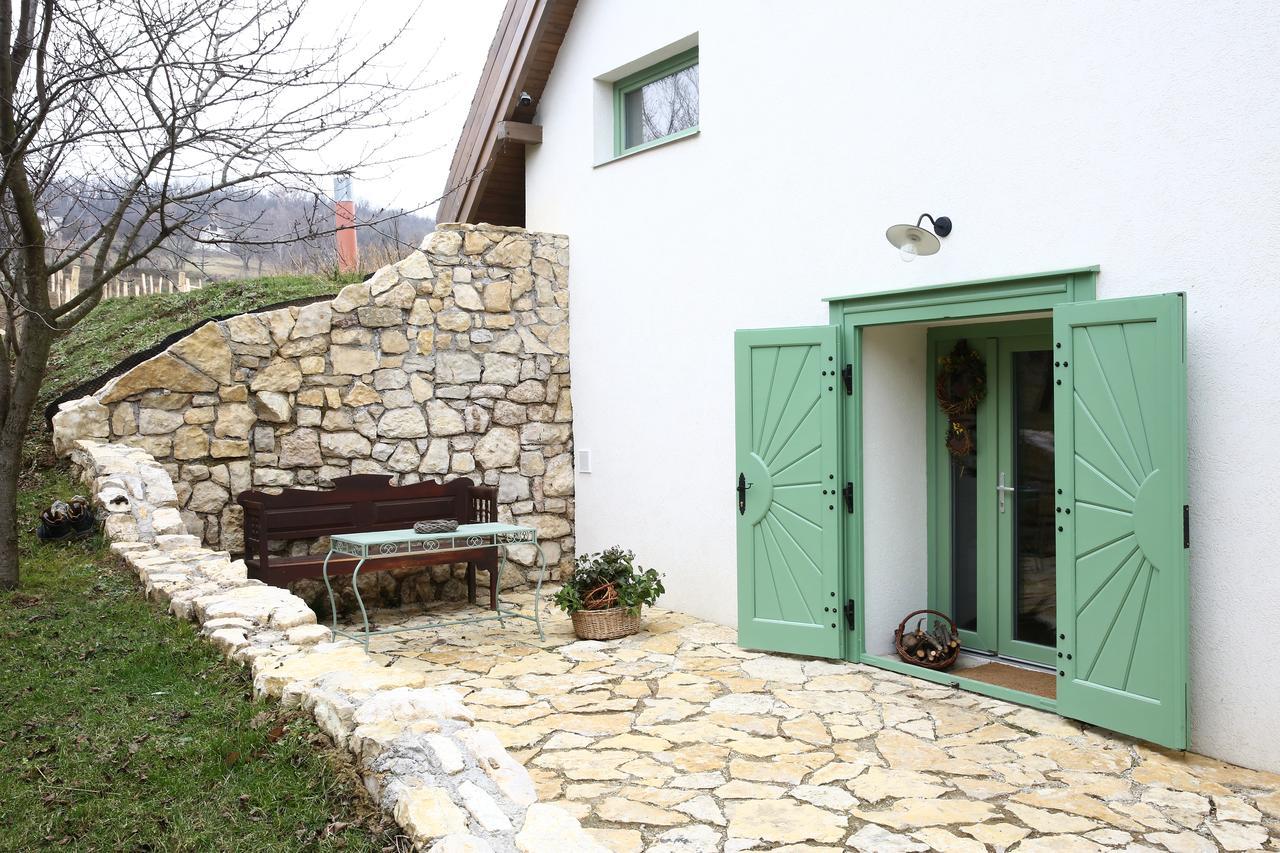 Fuerjes Udvarhaz Vászoly Exterior foto